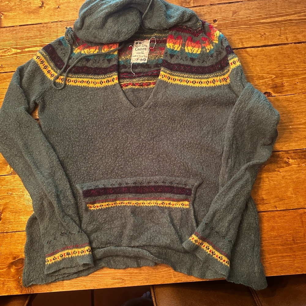 Next Era V-Neck Sweater Gray and Red